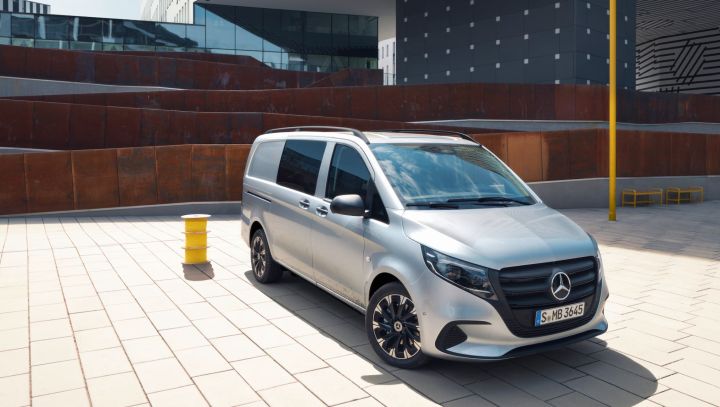 vito_tourer_businessvan.jpg